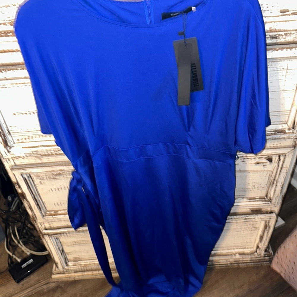NWT allandwell royal blue short sleeve midi length dress with tie zipper size 2x